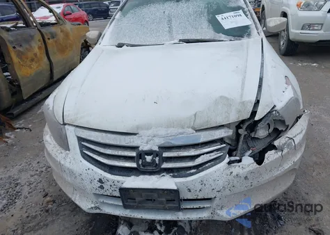 2011 Honda Accord 2.4 Lx-P from USA, damaged, VIN 1HGCP2F43BA147510